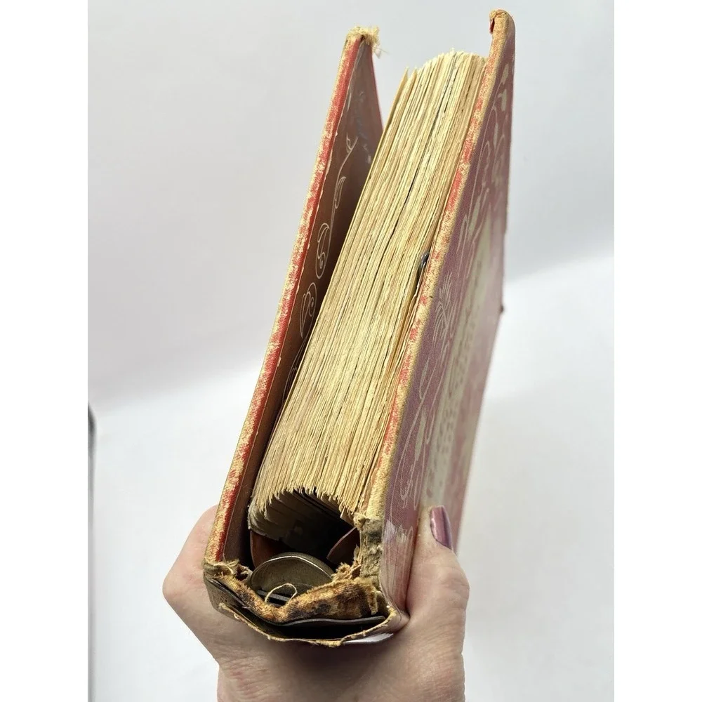 Vintage Betty Crockers Picture Cook Book Binder Red And White Kitchen Decor